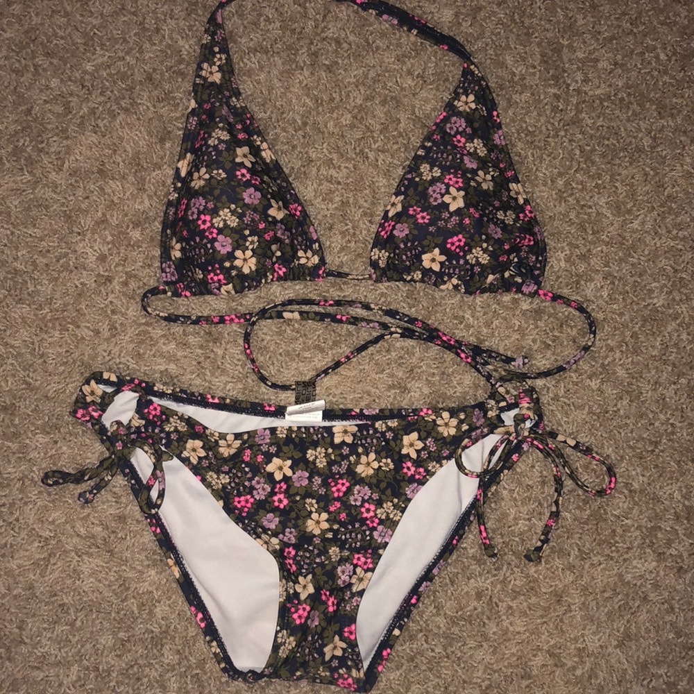 O’NEILL Women’s Floral Print Bikini Set